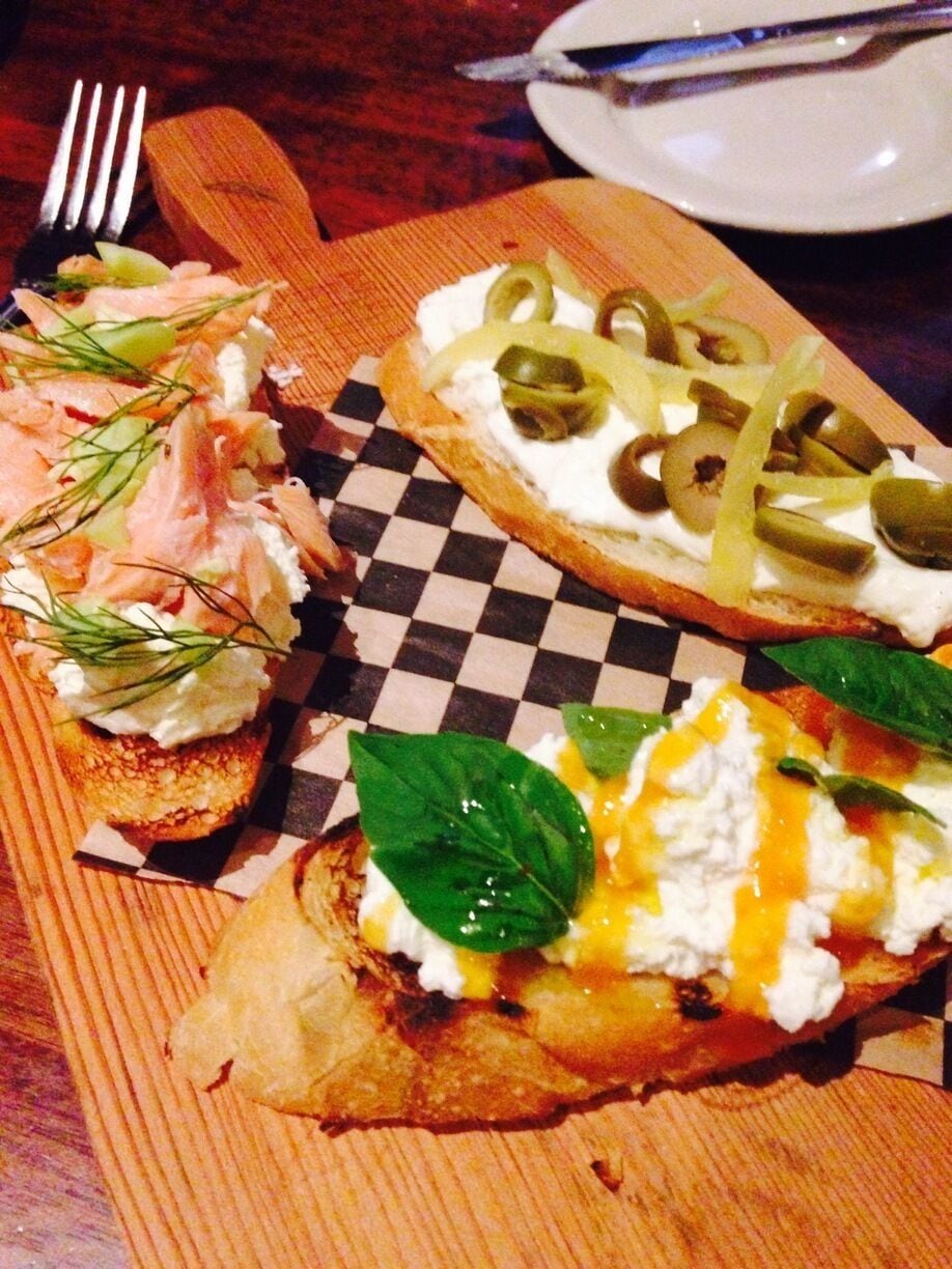 Holy moly. I never thought I'd find "foodie" food in a town like Orland but this is amazing! And they have a vegan menu, too! Must try.