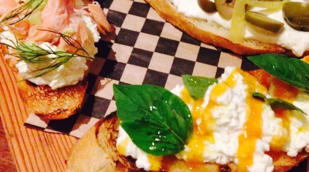 Holy moly. I never thought I'd find "foodie" food in a town like Orland but this is amazing! And they have a vegan menu, too! Must try.