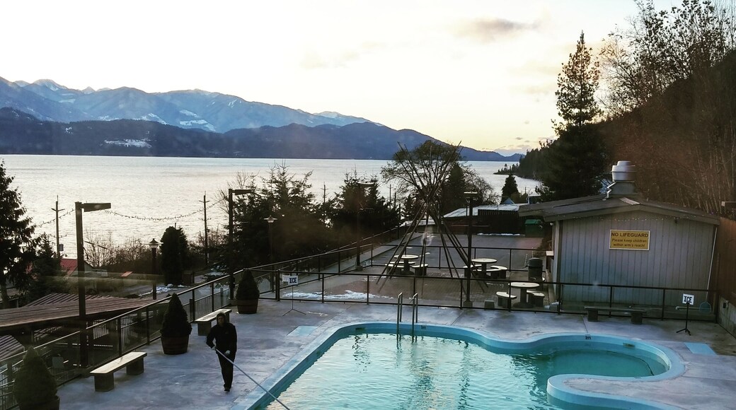 Ainsworth Hot Springs resort is the second highest rated hot springs in British Columbia. It is also one of the rare hot springs in BC that contain natural lithium in the water.
The hot caves will have you feeling relaxed like a marshmallow.
As there isn't much in the area, there is an on-site restaurant with gourmet and regular good options at very reasonable prices.
The service at the hotel is excellent and the rooms are very clean and bright. Spending the extra money for a deluxe mountain view room is well worth it. Waking up to a sunset or watching the moon rise over the mountains is just amazing.
The hot caves fills itself up with new water 6 times a day while the pool fills up 4 times.
The best time to go is during the off season and on week days since weekends here can get nuts.
The hot springs is open to the public at a rate of $12 per person and opens at 10AM. From 8:30AM to 10AM is for hotel guests only.
If your staying as a guest there is no fee to use the springs as it's included in the cost of your room.