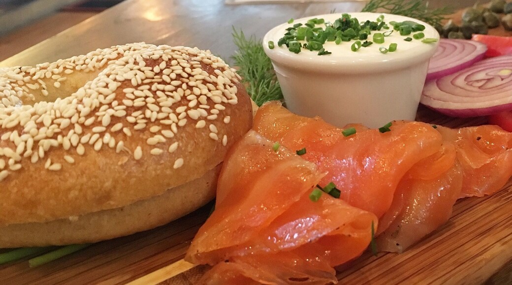 One of the best places around area. Delicious, gourmet meals and amazing pastries 😊🌿