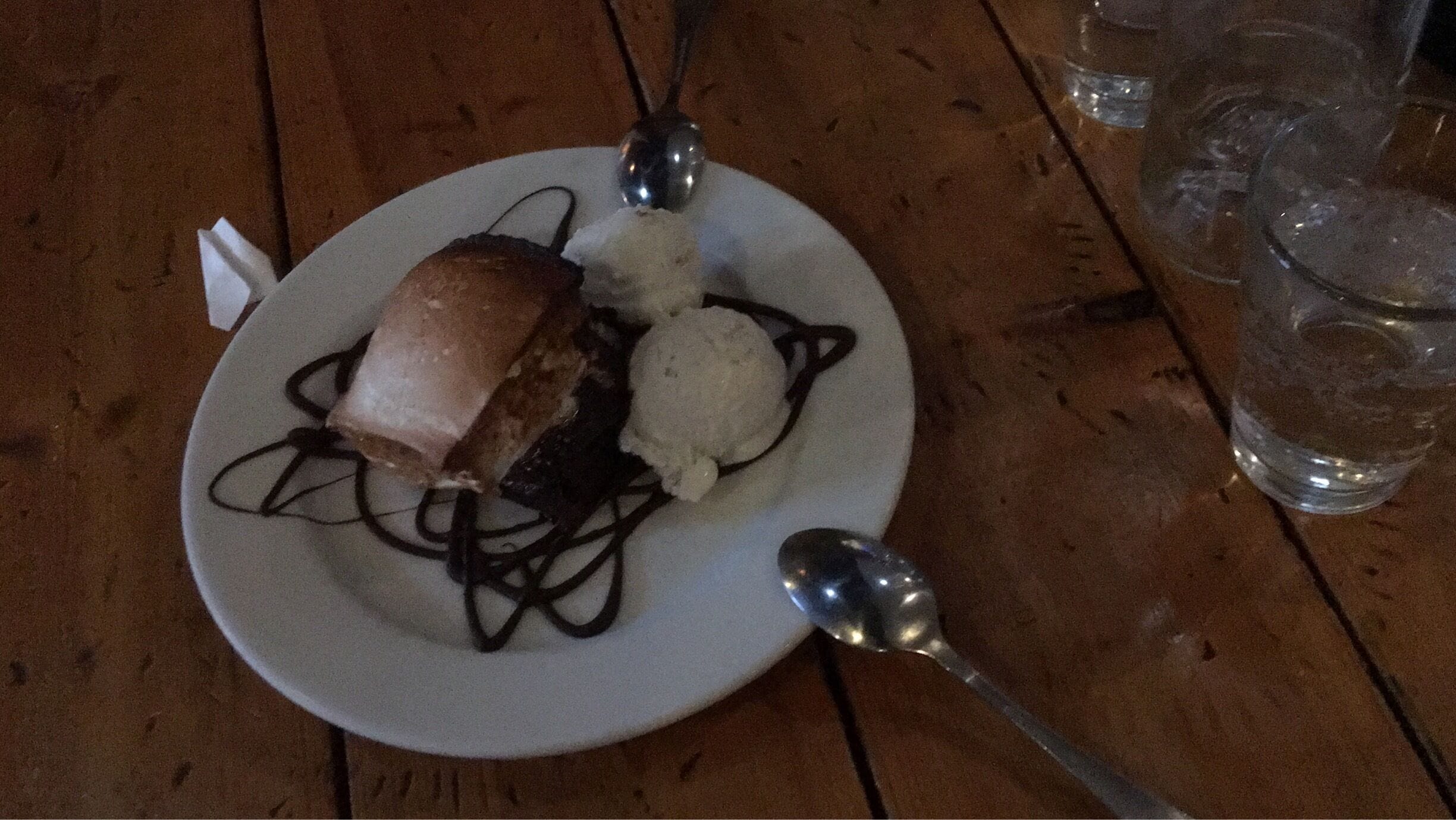 It’s called the beast. Brownie with marshmallow toasted in a pizza oven. Add Vanilla ice cream and chocolate drizzle. Yum