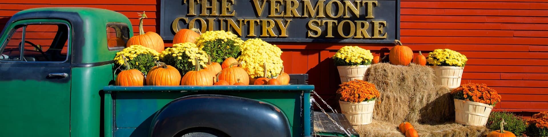 Weston featuring signage