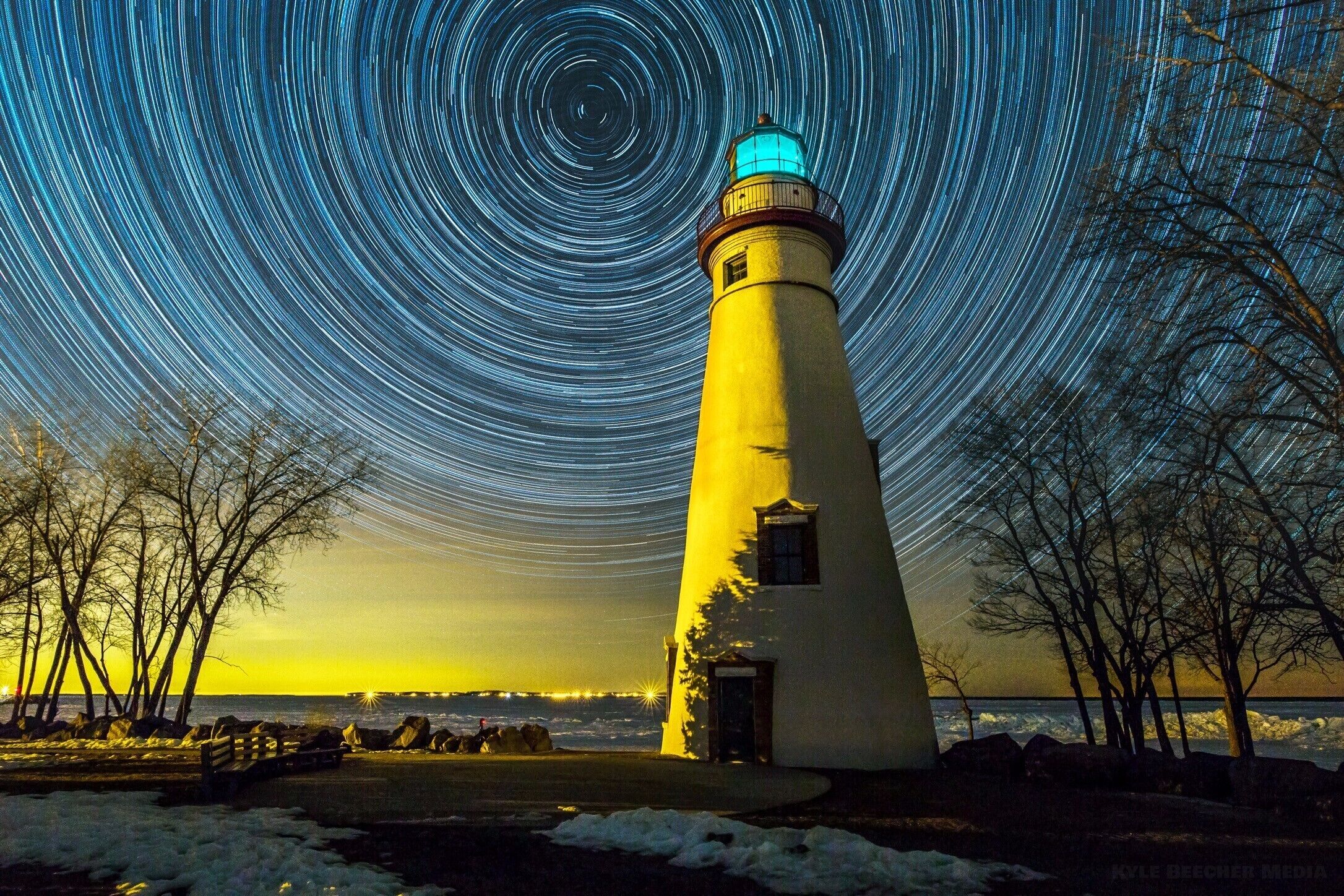 Long exposure over Marblehead Lighthouse in Northern Ohio on the shores of Lake Erie. #BvSAstro #Ohio #Astrophotography