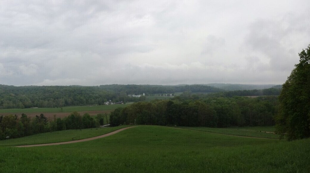 The view from the top of Mt. Jeez (more of a big hill than a mountain) overlooking Malabar Farms and the surrounding Pleasant Valley.
#hiking