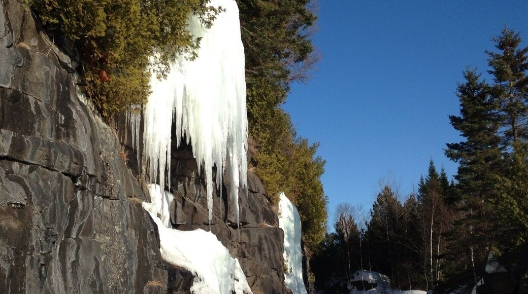 Cross country skiing paradise. 42 km of groomed trails cutting through the Laurentian's on the Petit Train Du Nord. This is an old railway path converted into the longest linear park in North American. In the summer one can cycle over 250 km on relatively flat terrain through the picturesque Laurentian's.