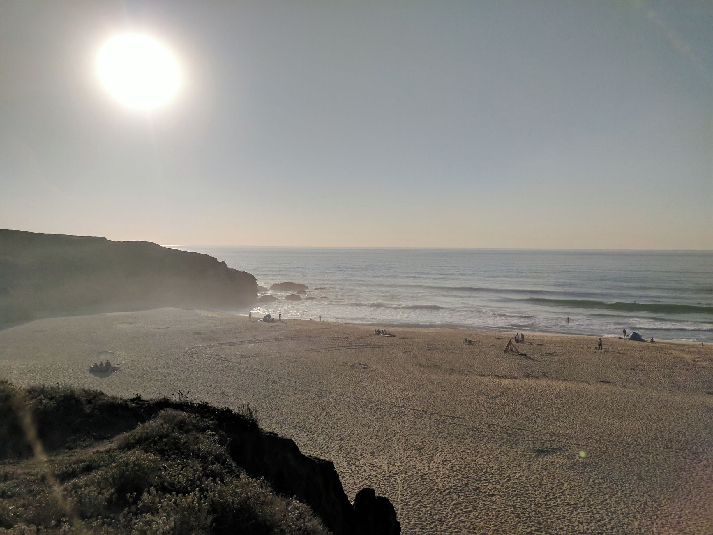 Beautiful late afternoon sun on Montara Beach.

The Peruvian restaurant overlooking the beach is a dope ass spot a sunset cocktail 