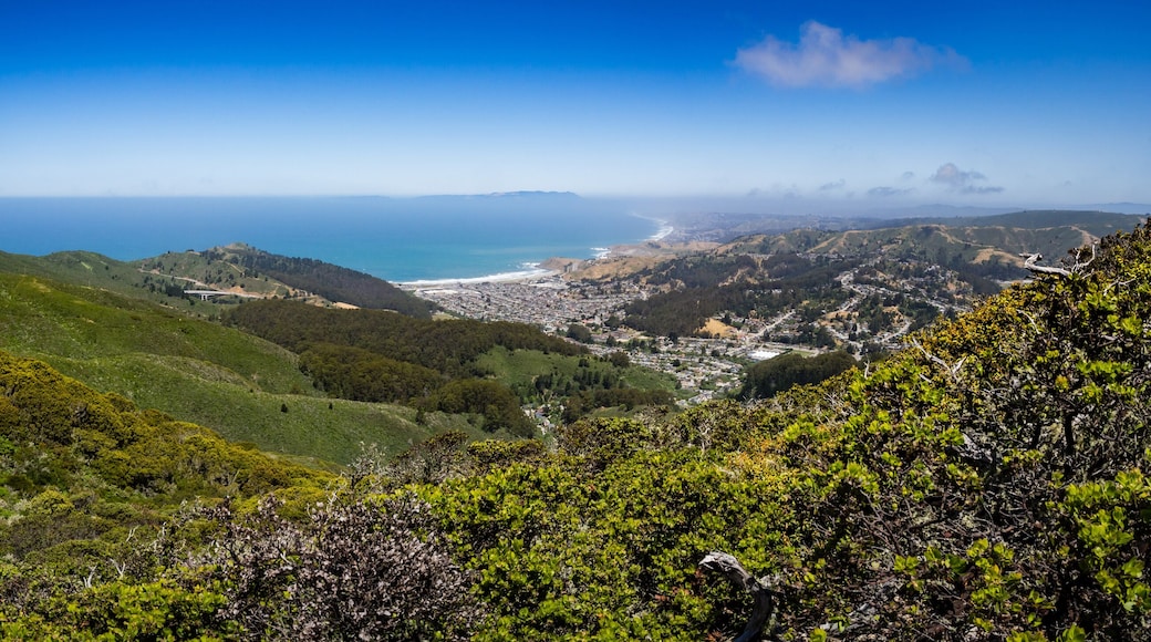 Linda Mar, Pacifica, Pacific Ocean, Mount Tamalpais, Tom Lantos Tunnels as see from near Montara Peak