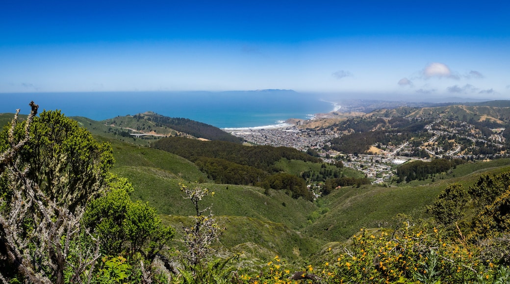 Linda Mar, Pacifica, Pacific Ocean, Mount Tamalpais, Tom Lantos Tunnels as see from near Montara Peak
