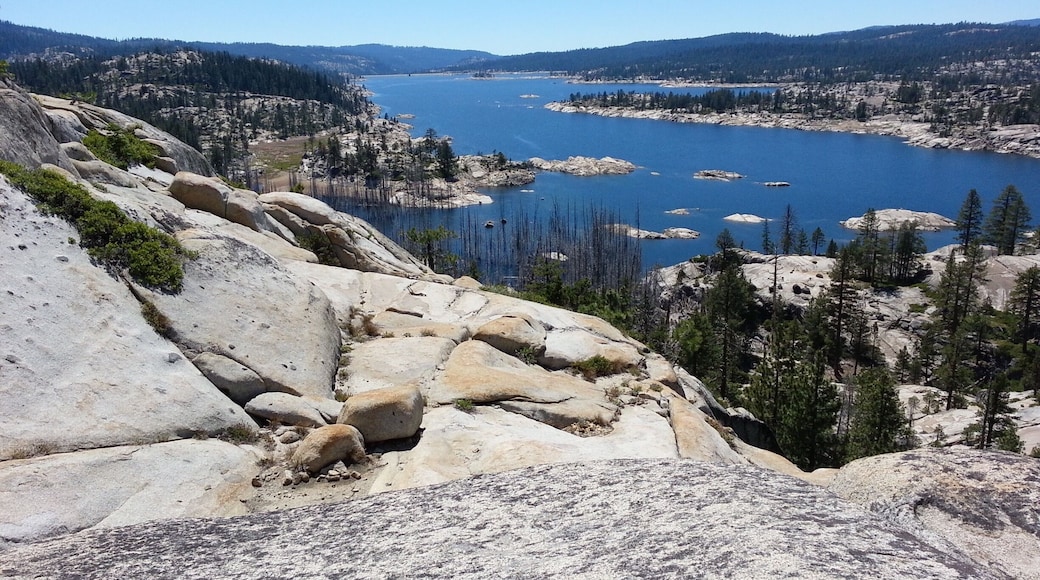 View of Spicer Reservoir from Sword Lake in the Carson Iceberg Wilderness of the Lake Tahoe National Forest.
#nationalpark, #camping, #backpacking, #bearcountry, #leavenotrace, #packinpackout