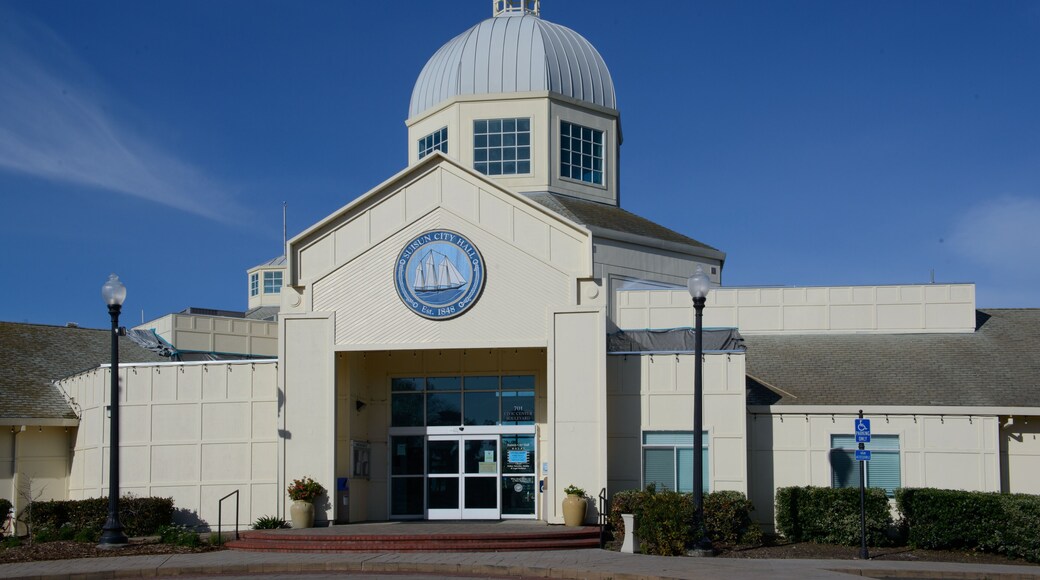 The city hall in Suisun City, California.