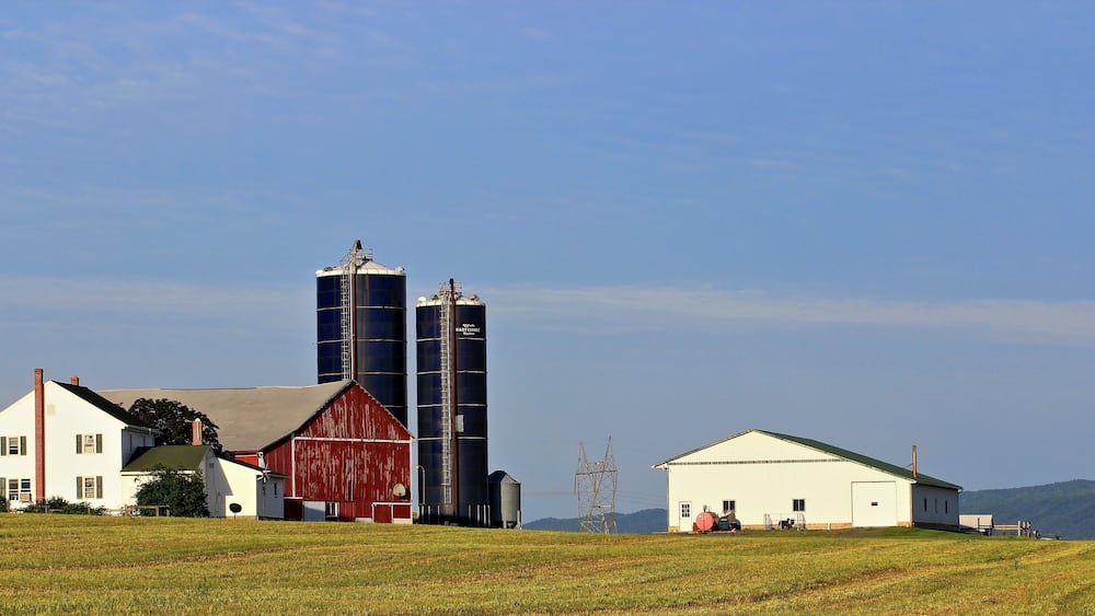 A color image of a farm in Big Valley near Belleville, Pennsylvania.