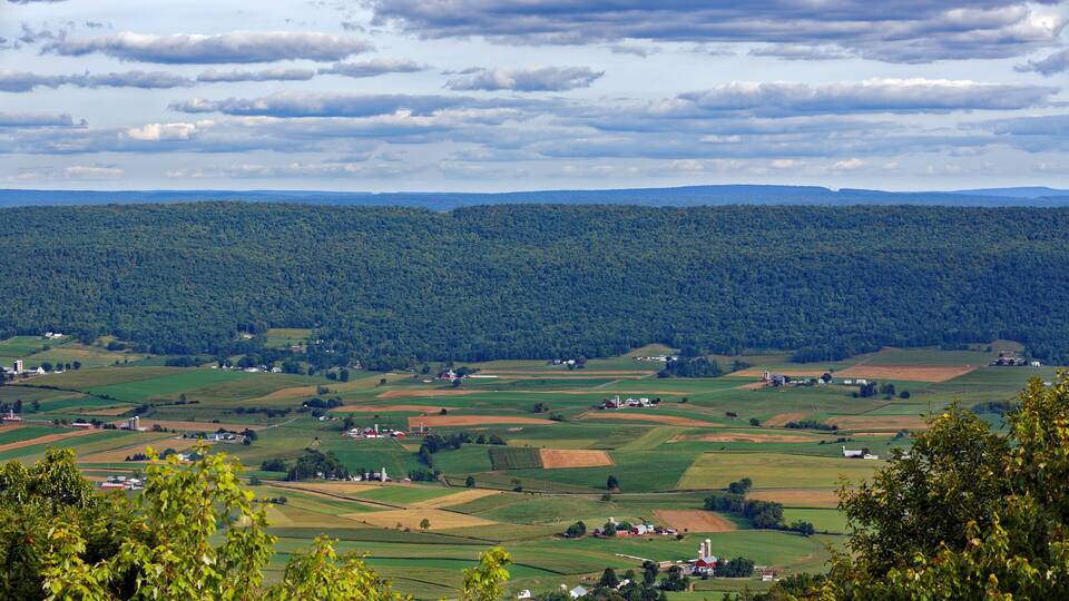 Farms in the Big Valley of Mifflin County