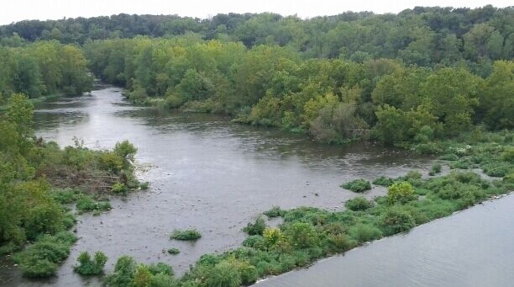 A view of Big Walnut Creek looking south from the top of Hoover Dam.