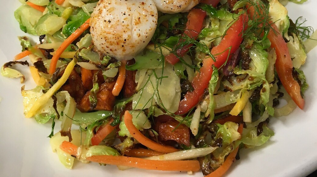 Sea Scallops & Brussel Sprout Salad with a Honey Vinaigrette. Roasted Fennel, Brussel Sprouts & Sweet Potatoes tossed with Red Peppers, Carrots, Goat Cheese, Cajun Pecans and a Honey Vinaigrette topped with seasoned Sea Scallops. #GoodEats