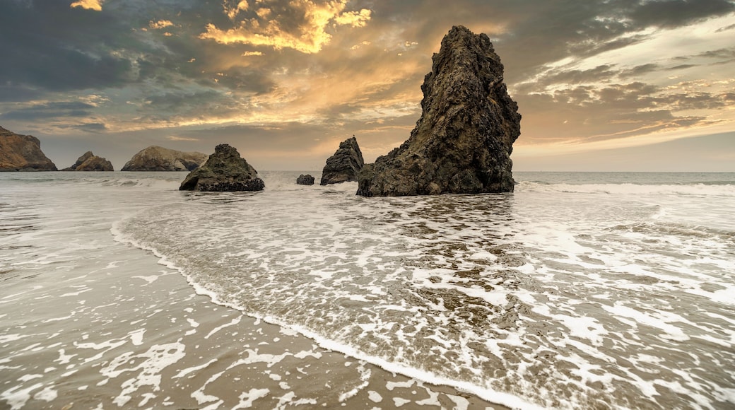 Rock formations at Rodeo Beach, California, USA, San Francisco Marine Headlands Recreation Area, beautiful landscape, California seaside.