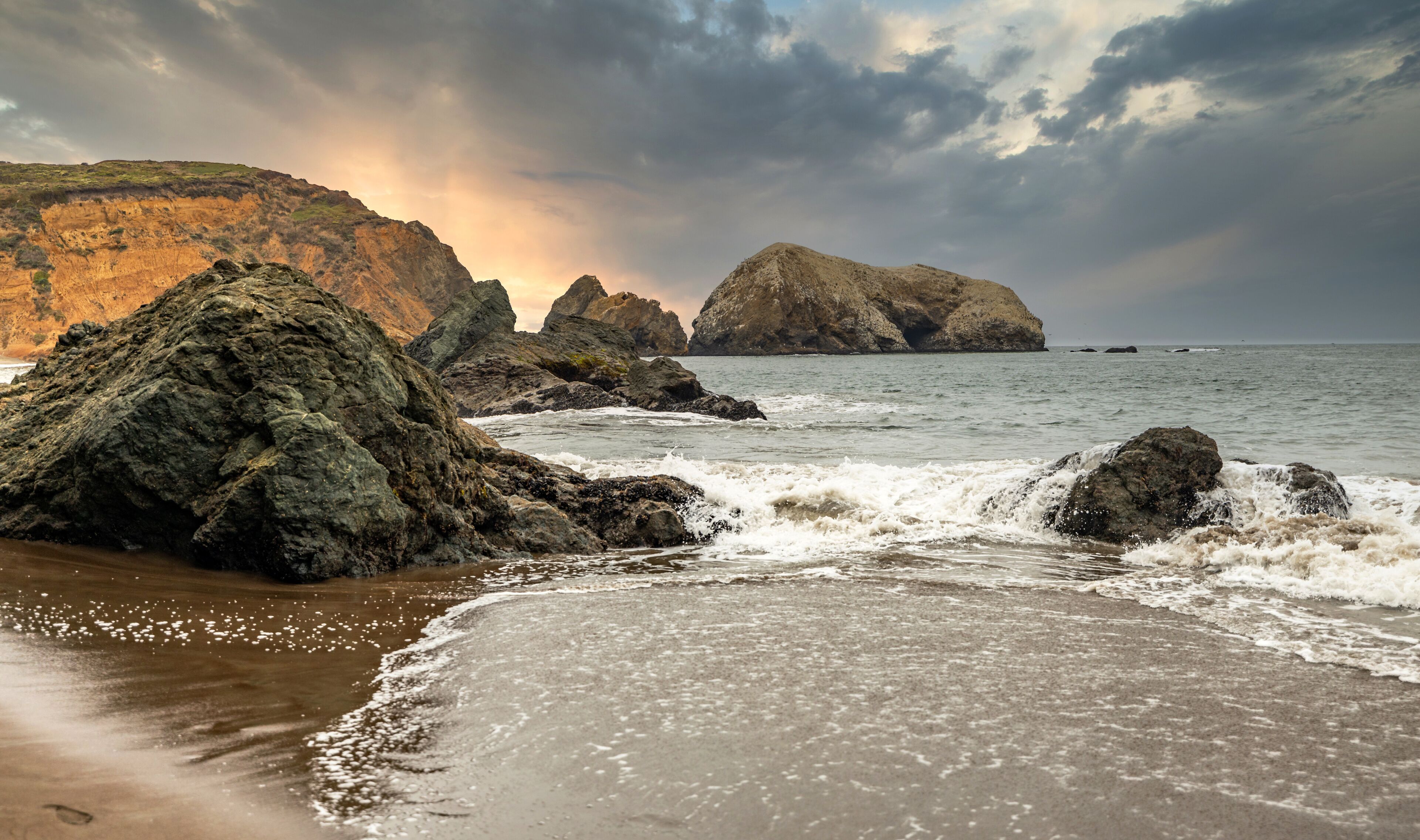 Rock formations at Rodeo Beach, California, USA, San Francisco Marine Headlands Recreation Area, beautiful landscape, California seaside.