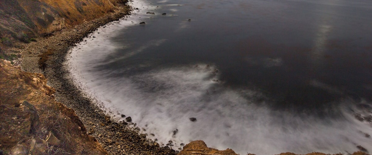 High bluffs looking over Pacific Ocean. Fabulous views of Catalina Island as well as the lighthouse.