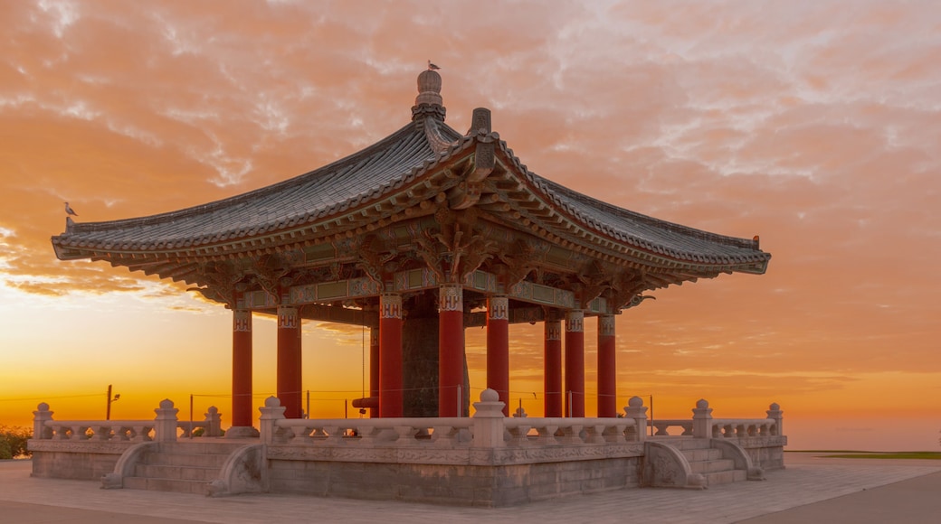 image of the Korean Bell of Friendship and Bell Pavilion in San Pedro, California.