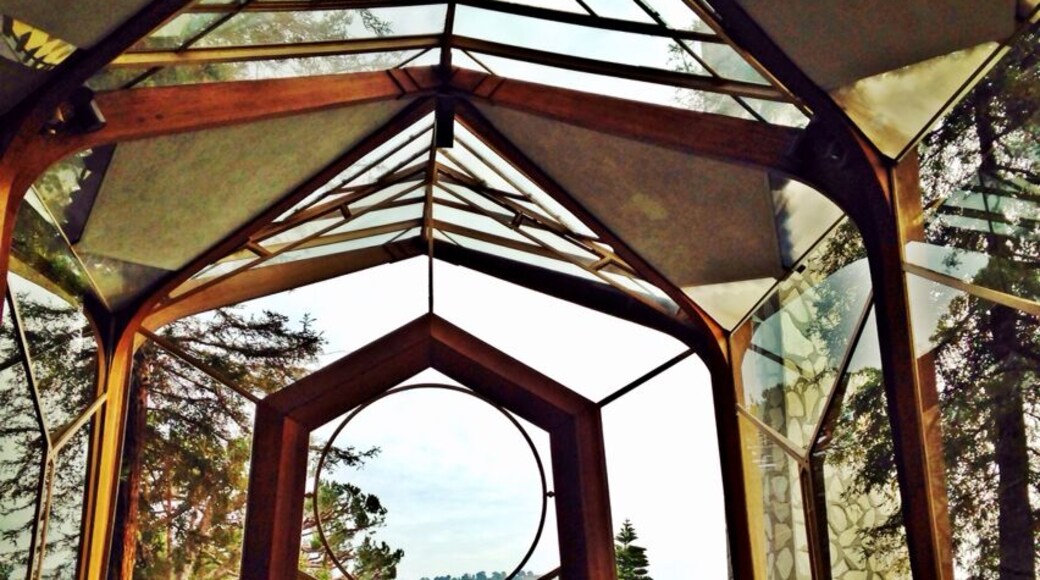 Wayfarers Chapel, also known as "The Glass Church" is located in Rancho Palos Verdes, California. It is noted for its unique modern architecture and location on cliffs above the Pacific Ocean. The church was designed by Lloyd Wright (son of Frank Lloyd Wright) in the late 1940s and was built between 1949 and 1951.