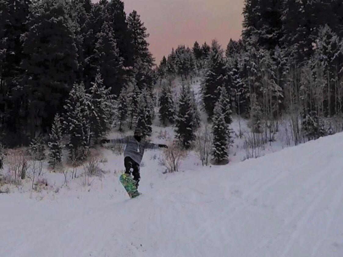 Snowboarding through dusk on the beautiful slopes of sundance! #adventure