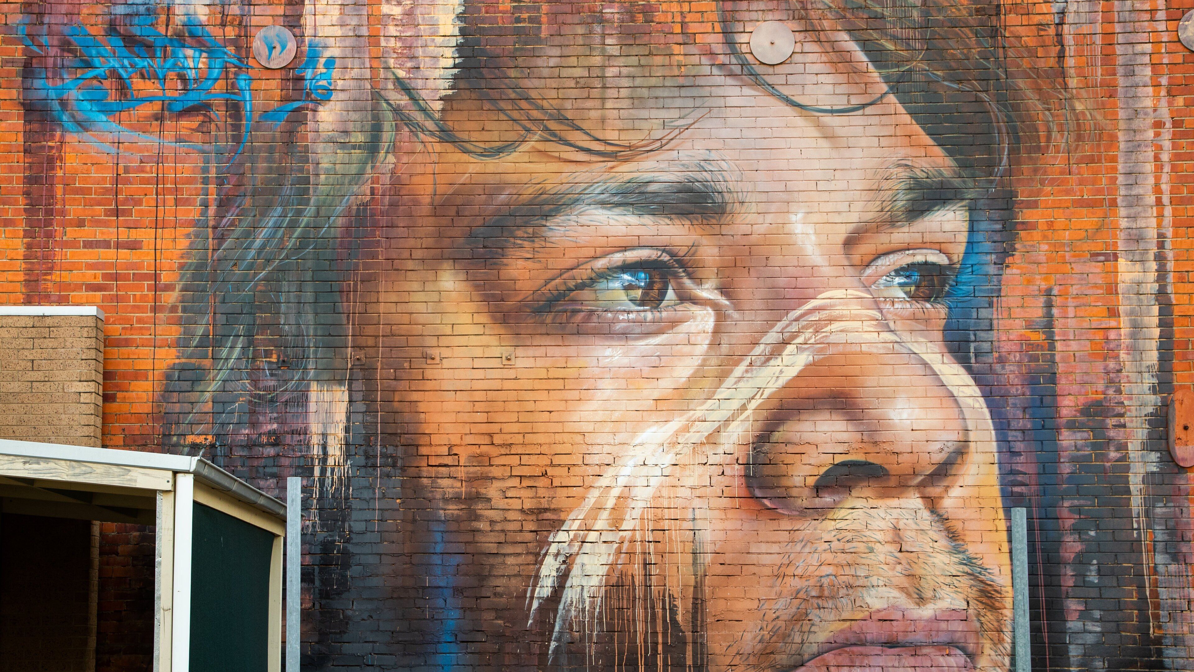 Benalla featuring outdoor art