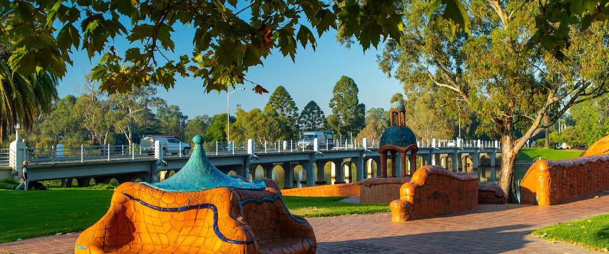 Benalla showing a park