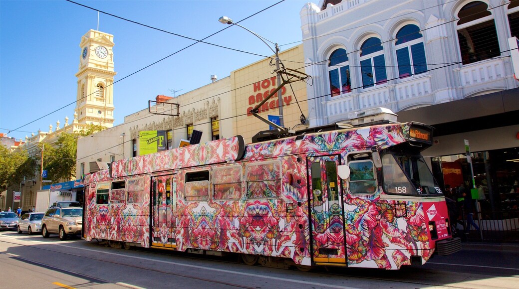 Prahran which includes touring and outdoor art
