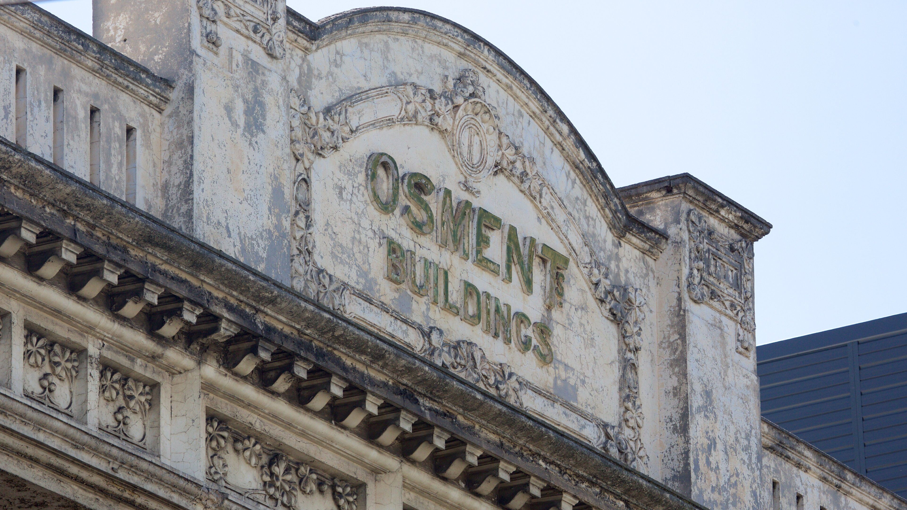 Prahran which includes signage and heritage elements