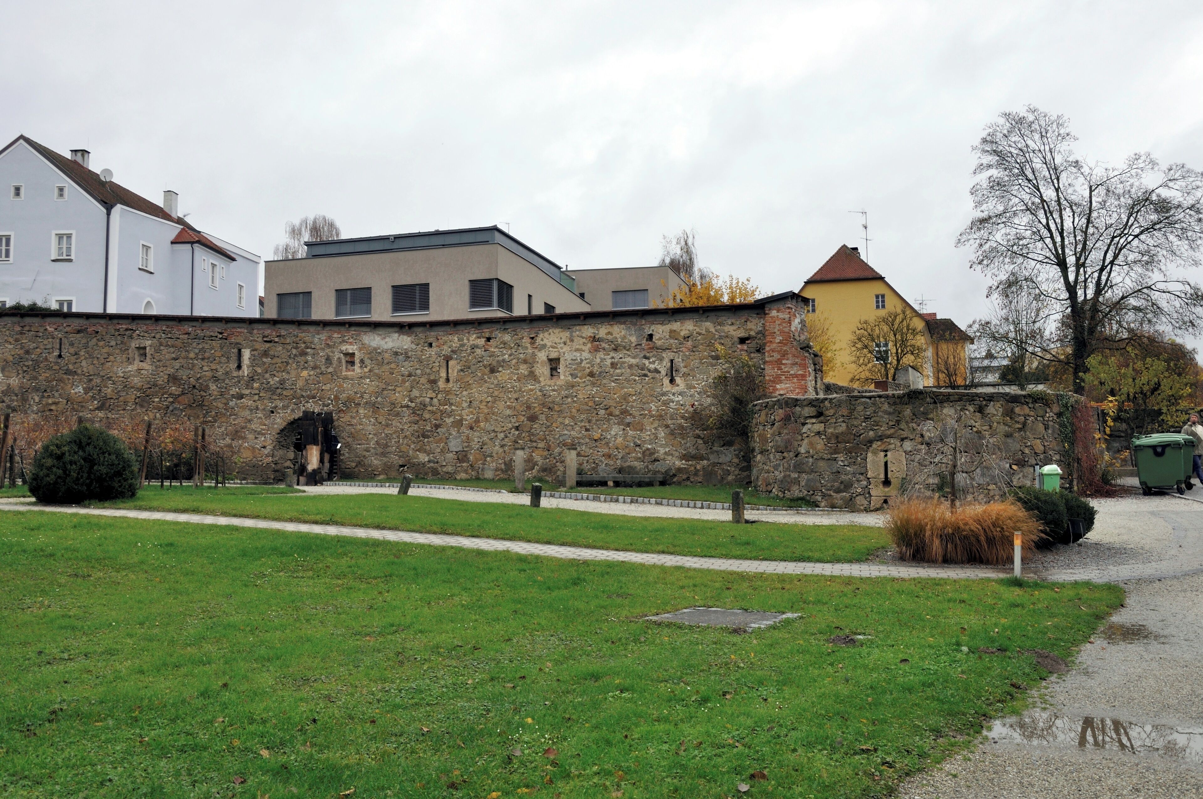 Stadtmauern und Zwingeranlage