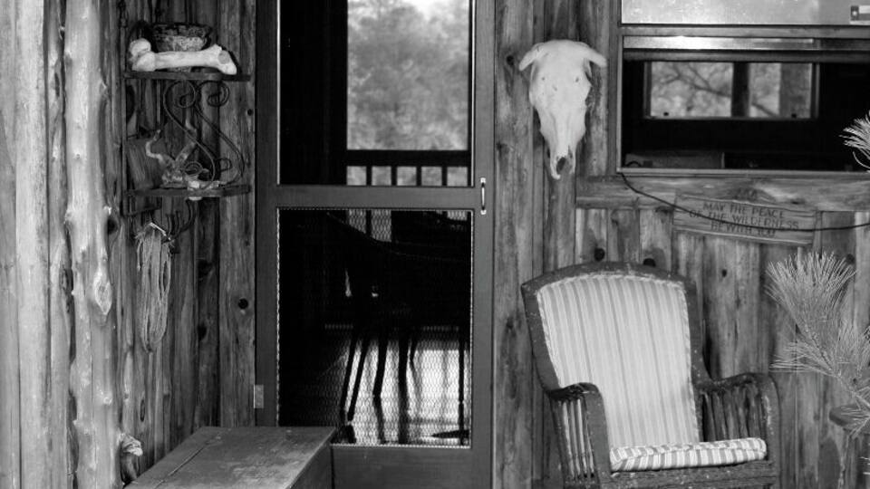 This was a cabin we stayed in called the "Best Little Cabin in Texas", located in Smithville, about 30 minutes from Austin. Spent a totally relaxing weekend..