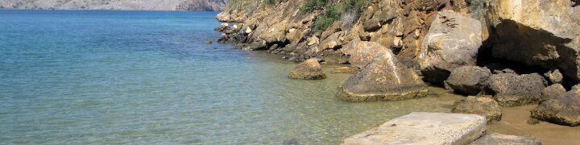 Island hopping is a popular sport in Northern Venezuela. I'd say #EndlessSummer is a place where you just never want to leave.
#Merch #Venezuela #Caribbean #Sea