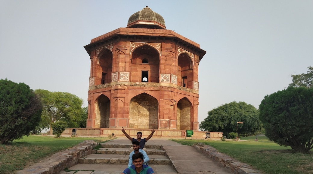 Resort in purana qilla