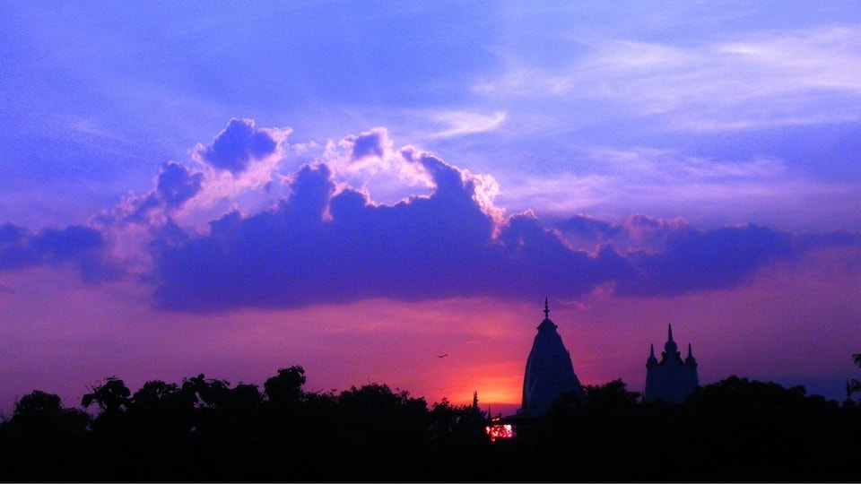 Sunset behind the temple.
#GoldenHour