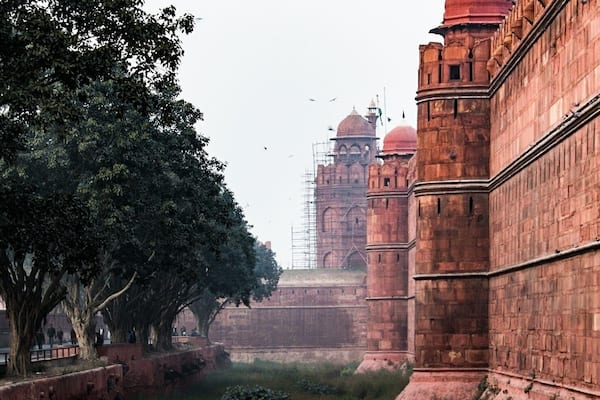 Red fort is a historic fort in New Delhi, was main residence of Mughal Dynasty for nearly 200 years.
Being very close to metro station makes it easy for the visitors.
A good place for history and architecture lovers.
The charges of carrying a DSLR are very minimal. Not sure about the tripod stand.
#bvsexplore