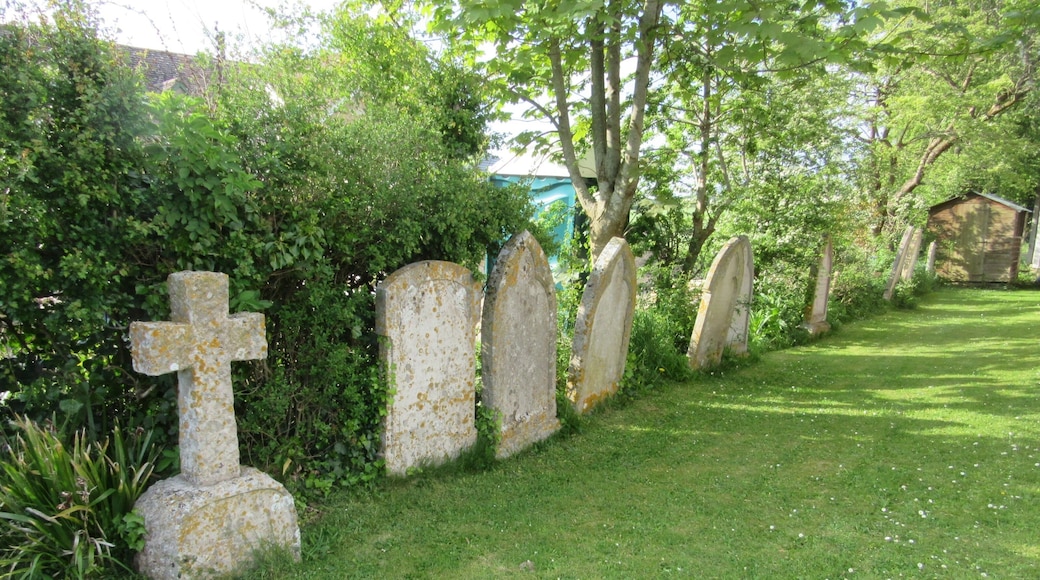 Graveyard at Wellow Baptist Church, Main Road (B3401), Wellow, Isle of Wight, England.