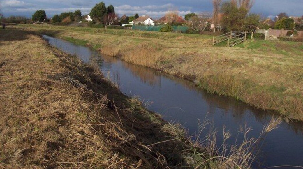 The Rife Ferring. Looking towards Highdown Hill to the north and to the south down to the sea.