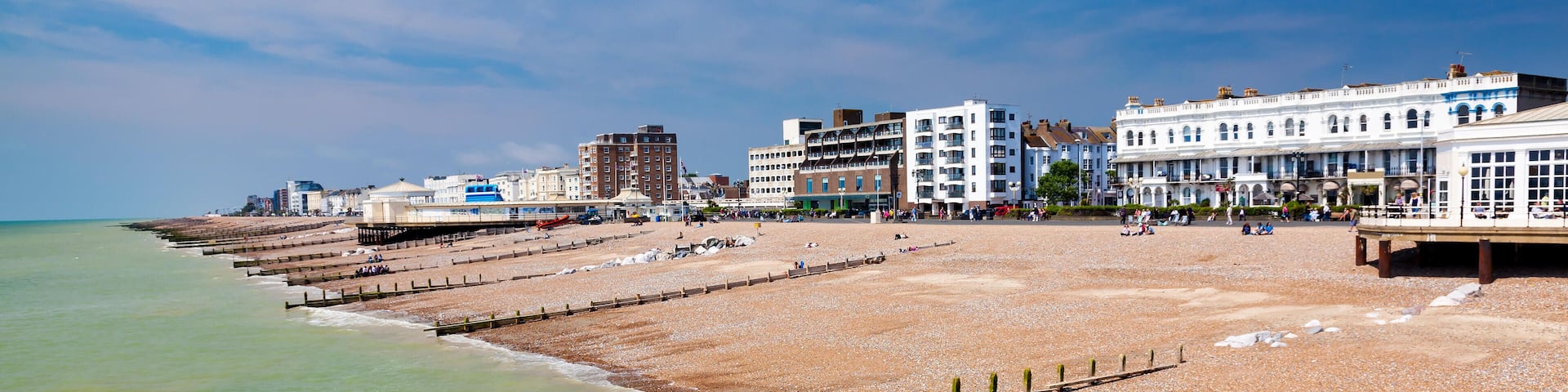G83WX9 The beach as seen from the Pier at Worthing West Sussex England UK Europe