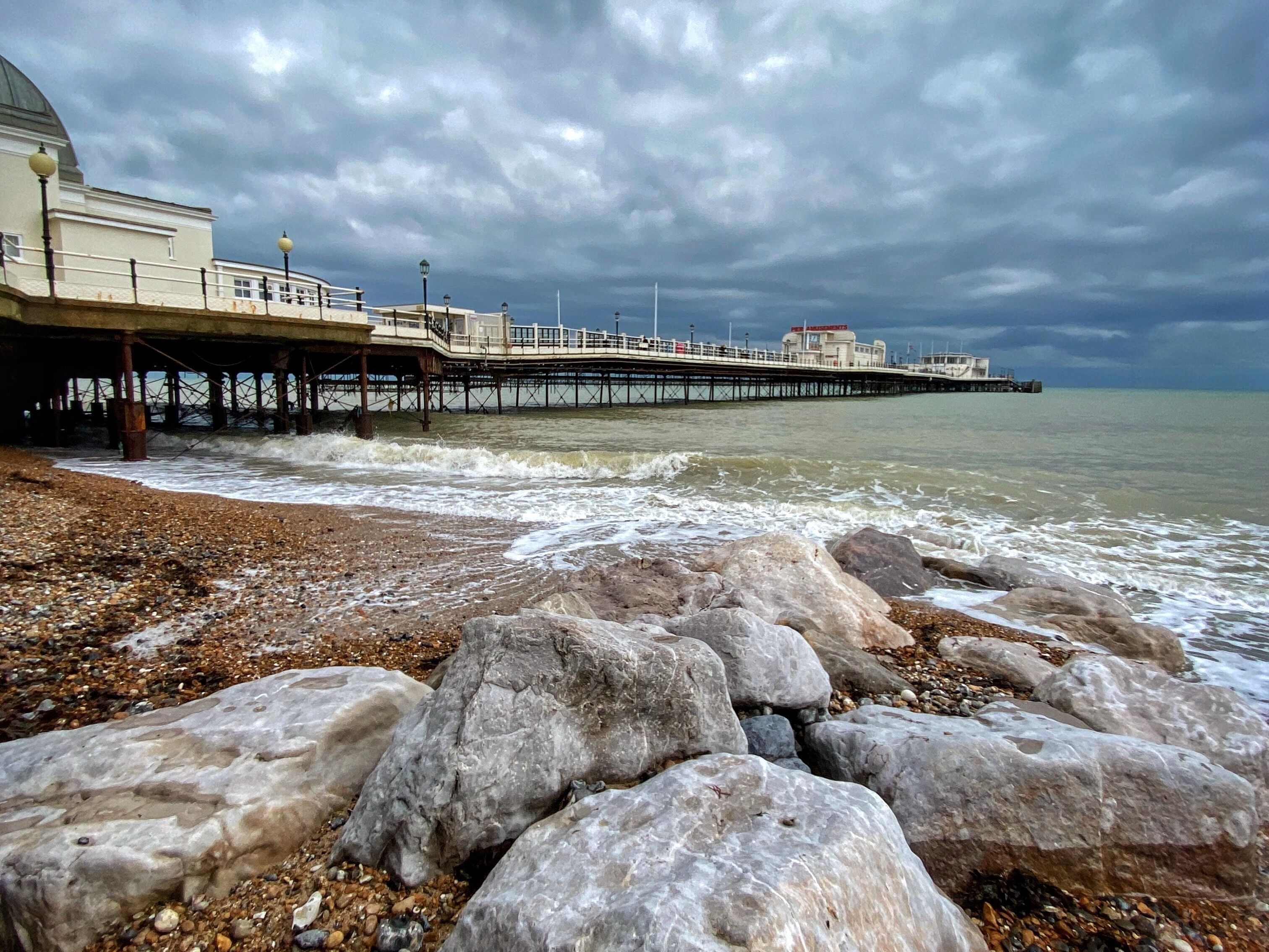 Worthing Pier. Great place to spend the day exploring 
#worthingpier #worthing #coast