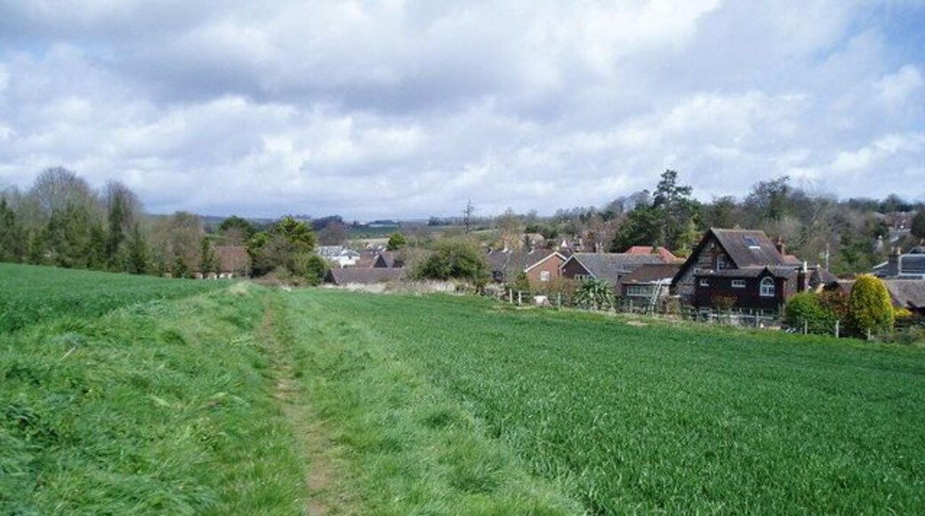 Footpath 2100 from A24 to Findon Village Hall