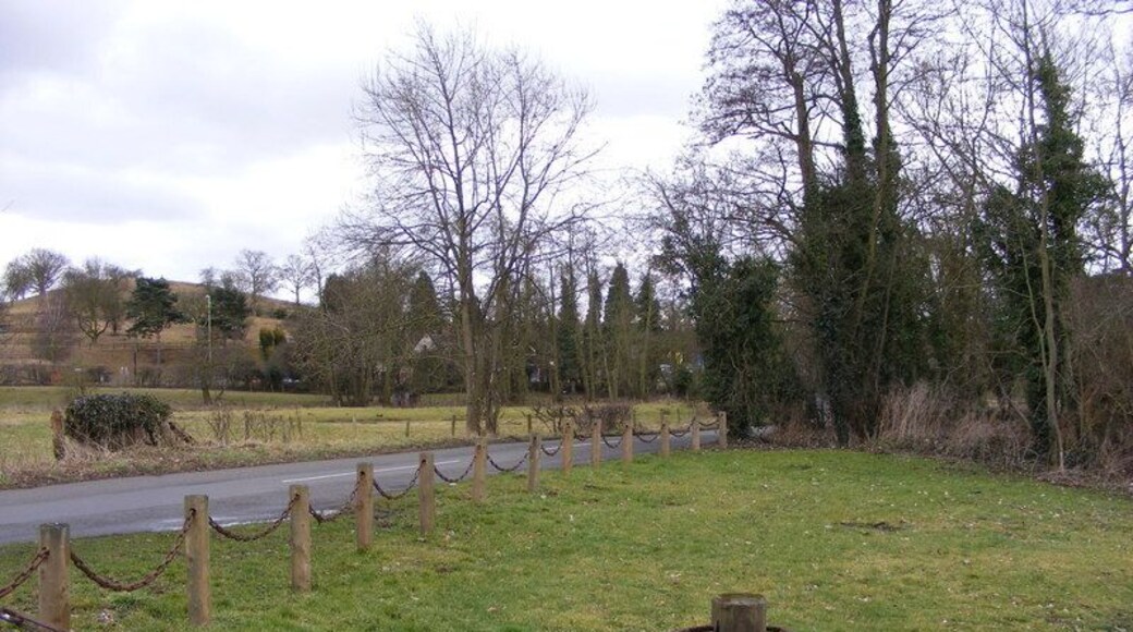Worfield Island The roads from Worfield and Bradney join before meeting the A454.