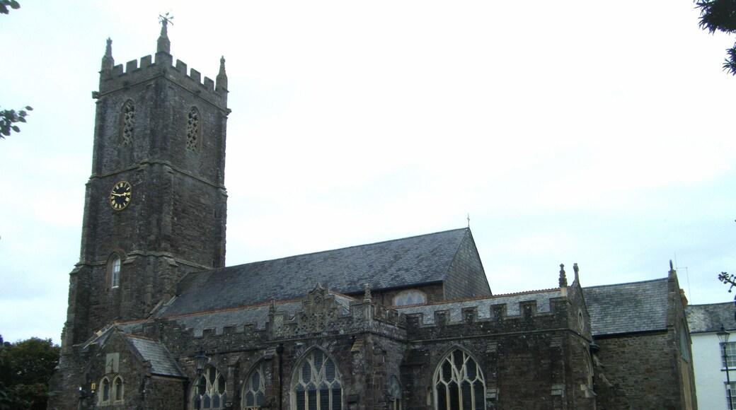16th Century Perpendicular South Molton Church, North Devon, 09/12.