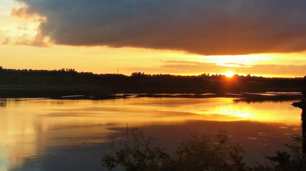 Glasgow, Sunset River Clyde bei Beardmore Hotel