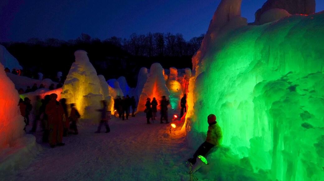 千歳・支笏湖氷濤まつり(Lake Shikotsu Ice Festival)
