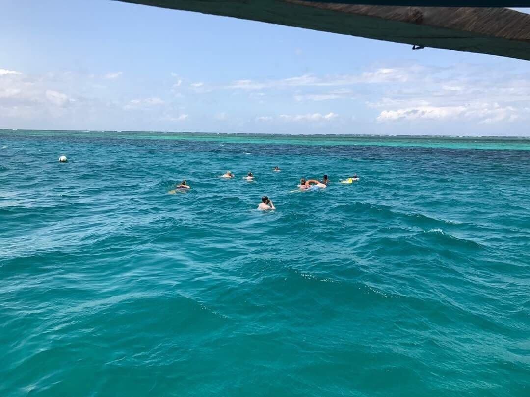 Yes, the sea is really really green !!!