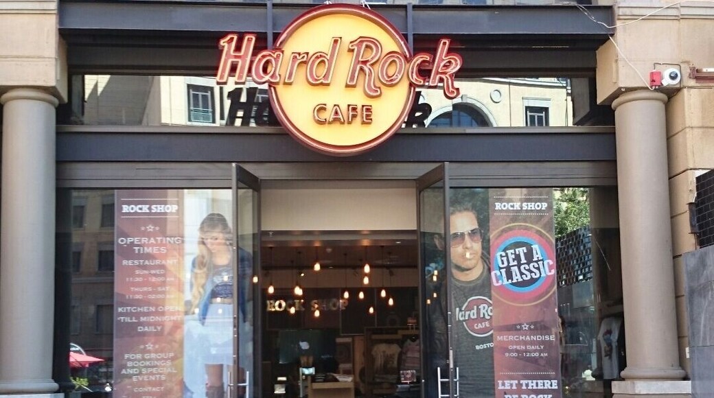 Great food, drinks and vibe.