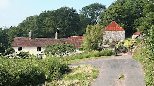 Luppitt: Hill End Farm. Looking north-north-east. The Ordnance Survey has this as Hillend Farm; the present owners appear to prefer Hill End Farm. Now probably a private residence