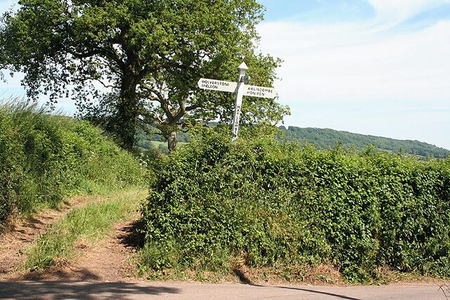 Awliscombe: Marlcombe Cross. A lane from Marlcombe meets the route from Awliscombe to Wolverstone here. Looking east-south-east