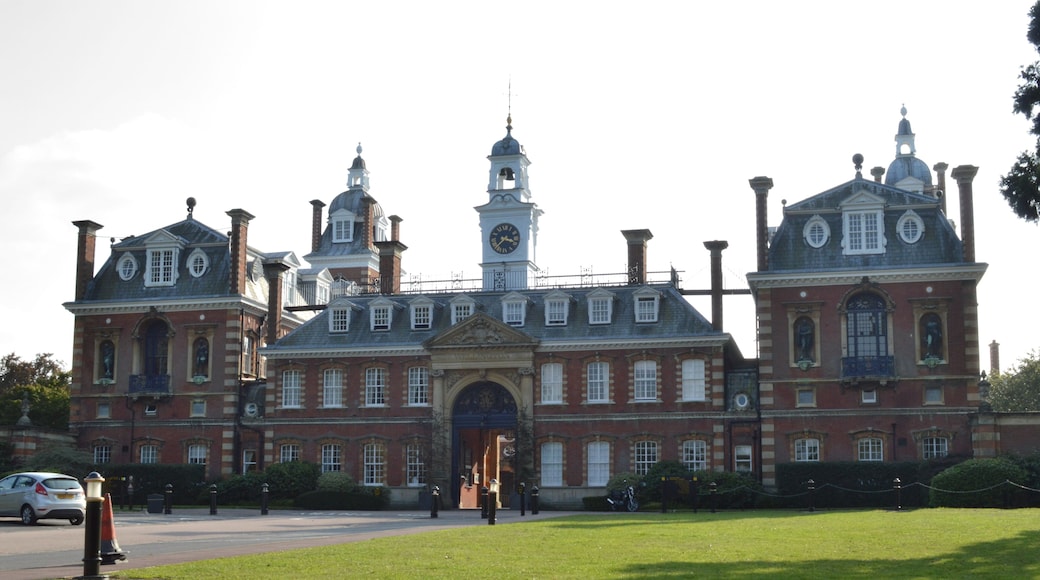 Wellington College, main blocks and front walls