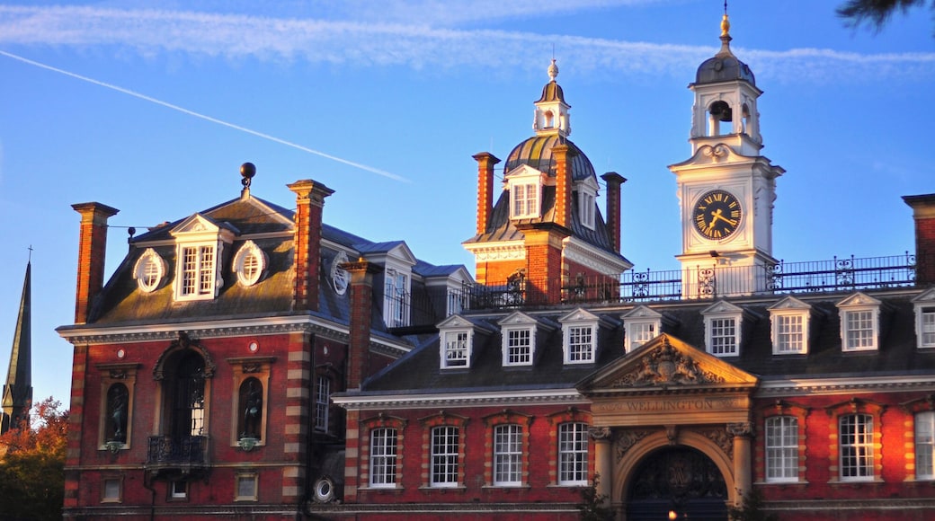 Wellington College, Main Blocks and Front Walls