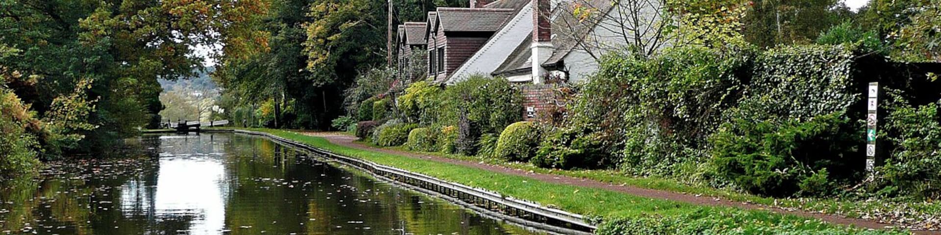 Staffordshire and Worcestershire Canal near Kinver, Staffordshire This is approaching Hyde Lock.